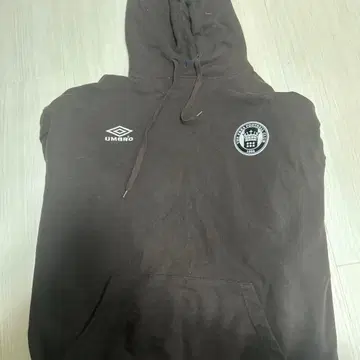 UMBRO 브라운 후드 부착 후드티