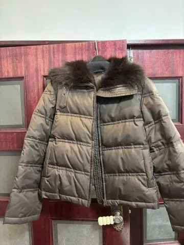 브라운 다운 자켓 퍼 포함