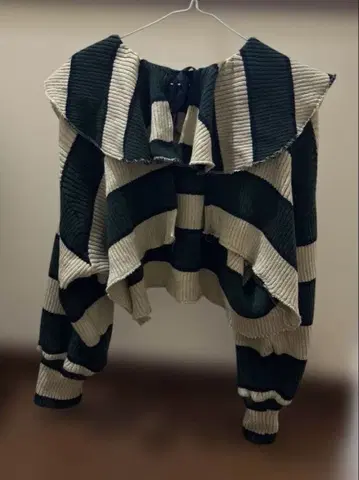 poppy 아사기니뇨 보더 니트 가디건