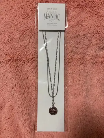 Stray Kids MANIAC 쥴리 목걸이 2