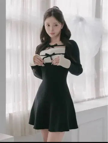 Darich 리본 퍼 플레어 니트 미니 원피스