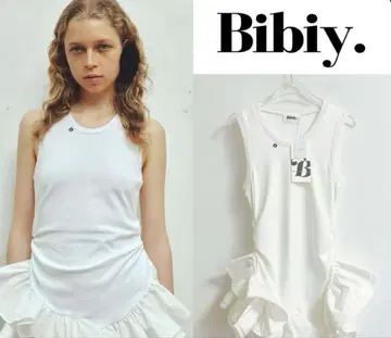 Bibiy. 화이트 프릴 슬리브리스 튜닉