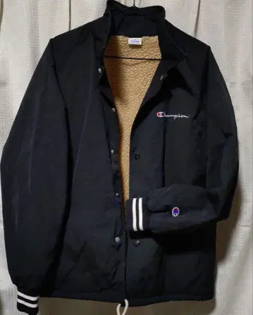 Champion 블랙 자켓 M 사이즈