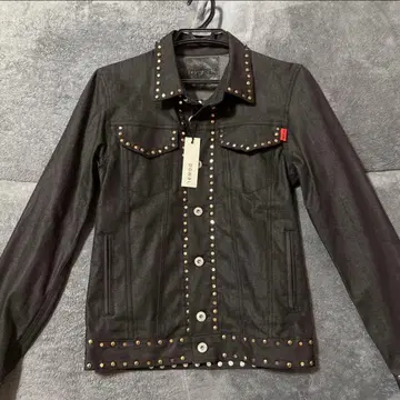 [ 가격 인하 중 ] 미사용 새상품 DOWBL 스터드 데님 자켓