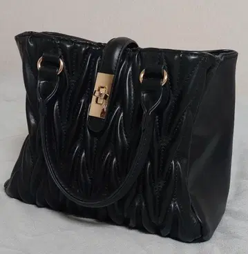 MAJESTIC LEGON 클래시컬 스퀘어 핸드백