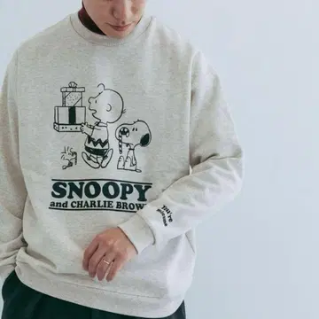 PEANUTS URBAN RESEARCH 찰리 브라운 맨투맨