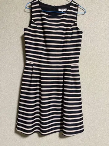 새상품급 NATURAL BEAUTY BASIC 슬리브리스 원피스