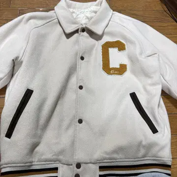 사가 자수 패치 바시티 자켓