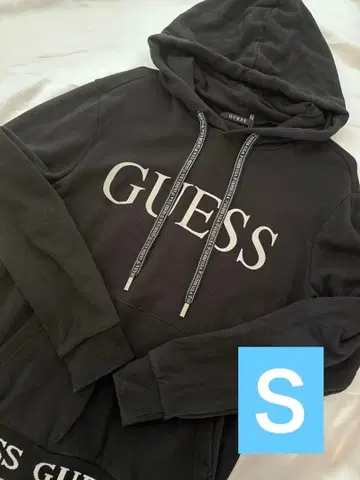 새상품급 GUESS 게스 풀오버 후드티 S 사이즈