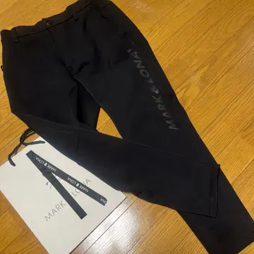 마크앤로나 겨울 상품 롱 팬츠 블랙 컬러 사이즈 46