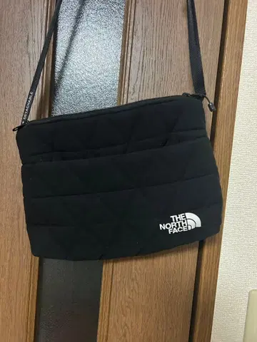 THE NORTH FACE 퀼팅 숄더백