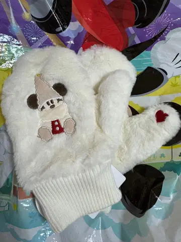 디즈니 크리스마스 2024 릴린린 미튼 장갑 미사용 택 포함