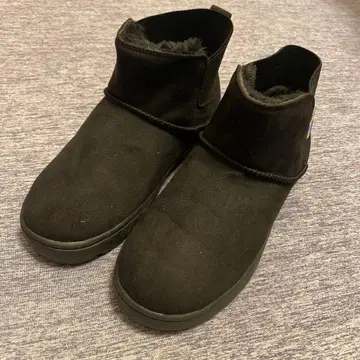 미사용 새상품 moz 블랙 퍼 숏부츠 M 사이즈