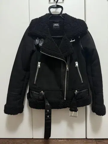 ZARA 무스탕 자켓