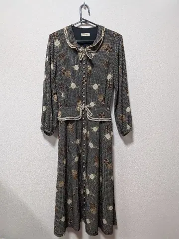 잉게보그 원피스