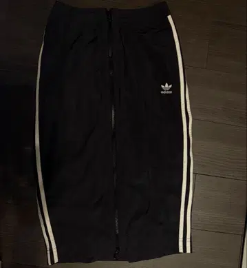 adidas 블랙 타이트 스커트 스트라이프