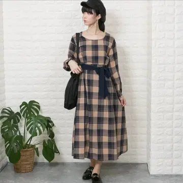 레트로 체크 턱 사용 동일 소재 리본 벨트 롱 원피스