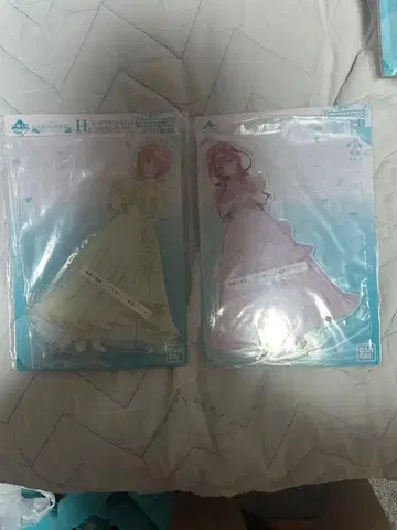 제일복권 5등분의 신부 H상 아크릴 스탠드 리터치 이치카, 사츠키 세트