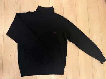 랄프 로렌 터틀넥 니트