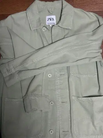 ZARA 라이트 그린 자켓 M 사이즈