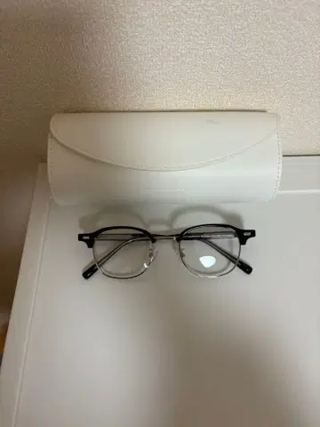 BLUE ELEPHANT 하프림 안경