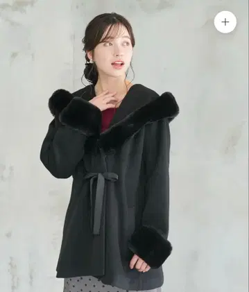 퍼 후드 롱 코트 블랙