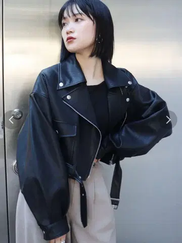 MURUA 숏 라이더 자켓