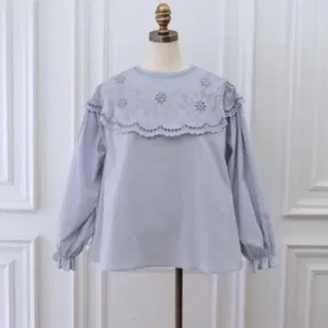 이번 시즌 언민우 UNMINOU 블라썸 컬러 블라우스