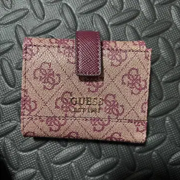 [ 새상품, 미사용 ] GUESS 3단 접이식 지갑