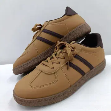 새상품 남성용 26.0cm 저먼 트레이너 스니커즈 황토색 2467