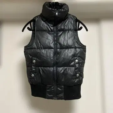 블랙 다운 베스트 M 사이즈
