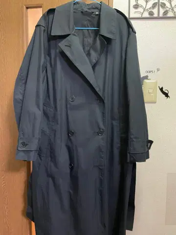 UNIQLO 블랙 트렌치코트 더블 브레스트