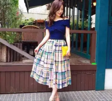 Chesty 체크 무늬 플레어 스커트 사이즈 0