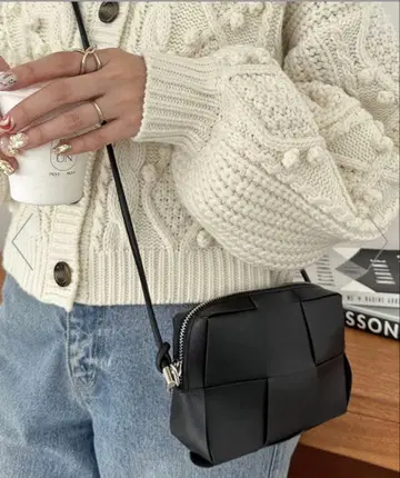 Discord 메쉬 편직 숄더백 블랙