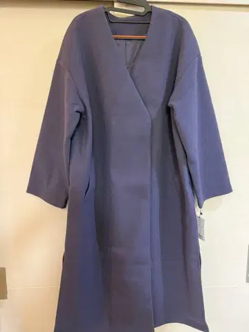 모먼트 퍼플 롱 코트 미사용 택 포함