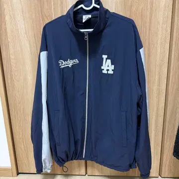 LA 자켓