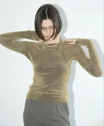 TULLE FLOCKY LAYERED TOPS 벨로아 CLANE