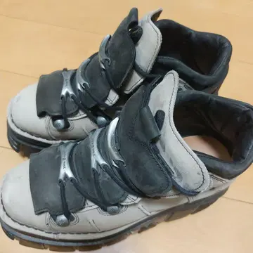 뉴 락 New Rock 품번: M-106-C96 사이즈: 44