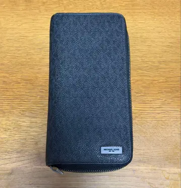 MICHAEL KORS 블랙 장지갑