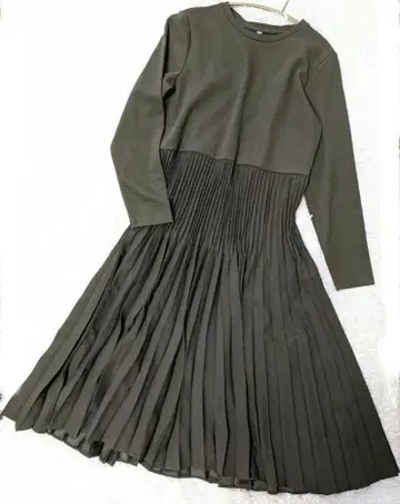 유니클로 새상품급 콤비네이션 롱 원피스 카키 빅사이즈 XL