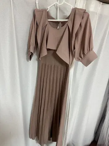 rienda 프릴 플리츠 원피스 FREE