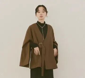 moitytto 모이테트 소매 버튼 벨트 부착 자켓 브라운