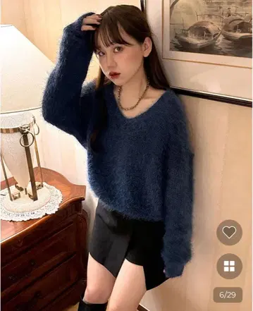 nugu 플러피 V넥 니트