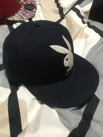 플레이보이 BLACK 야구 모자