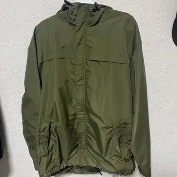 UNIQLO XL 나일론 자켓 올리브 그린