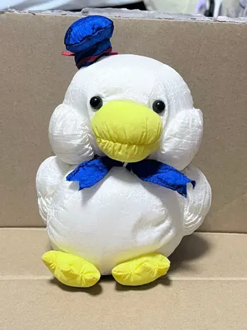 레트로 봉제 인형 오리