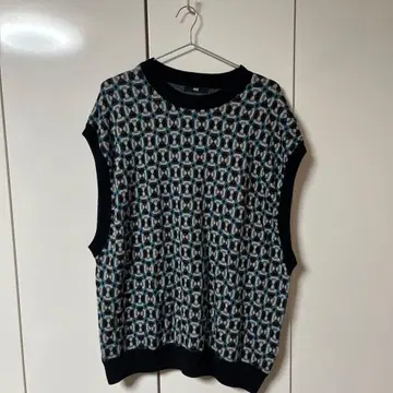 HARE 니트 베스트