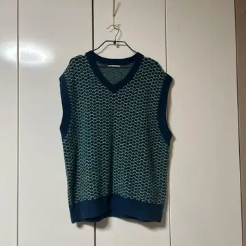 ZARA 니트 베스트 V넥