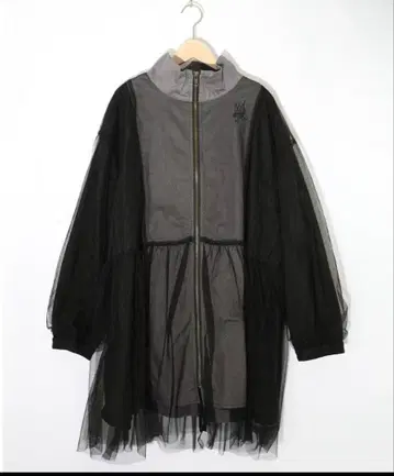 이즈스칼라 꽃나비 자수 튤 덧댄 롱 블루종