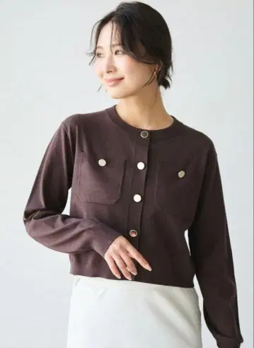 새상품 Aimeine 컴팩트 니트 가디건 가격 인하 불가